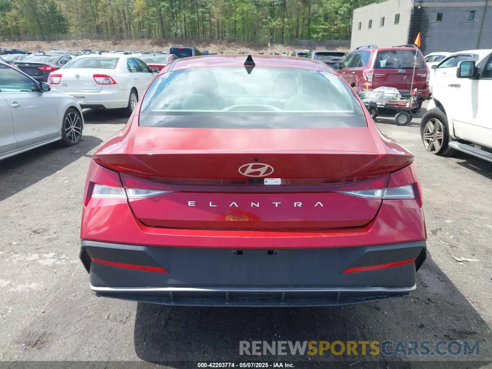 16 fotografías del automóvil dañado KMHLM4DG7RU702270 HYUNDAI ELANTRA 2024