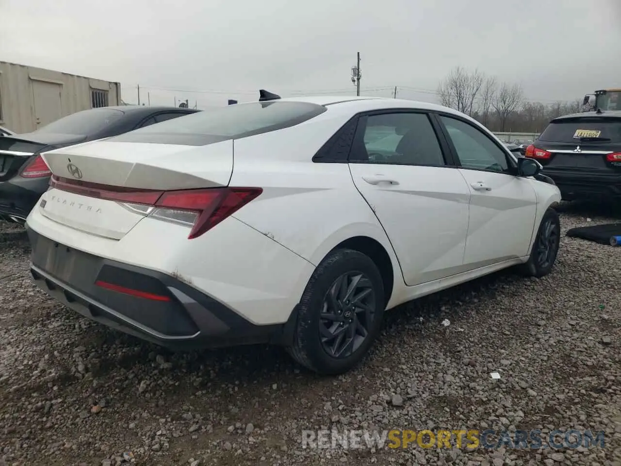 3 fotografías del automóvil dañado KMHLM4DG7RU706304 HYUNDAI ELANTRA 2024