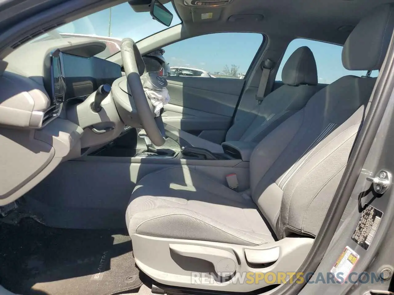 7 fotografías del automóvil dañado KMHLM4DG7RU740355 HYUNDAI ELANTRA 2024