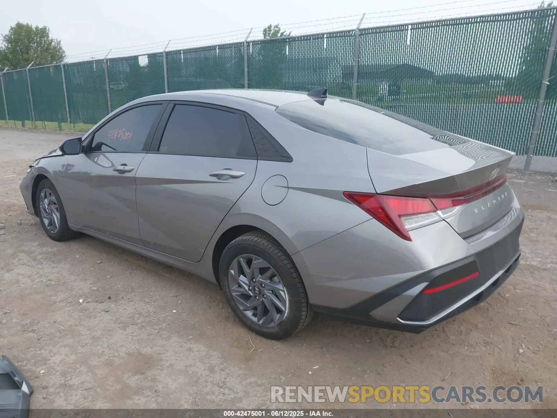 3 fotografías del automóvil dañado KMHLM4DG8RU637316 HYUNDAI ELANTRA 2024