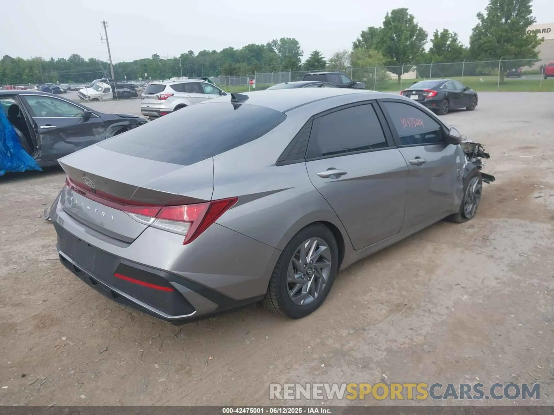 4 fotografías del automóvil dañado KMHLM4DG8RU637316 HYUNDAI ELANTRA 2024