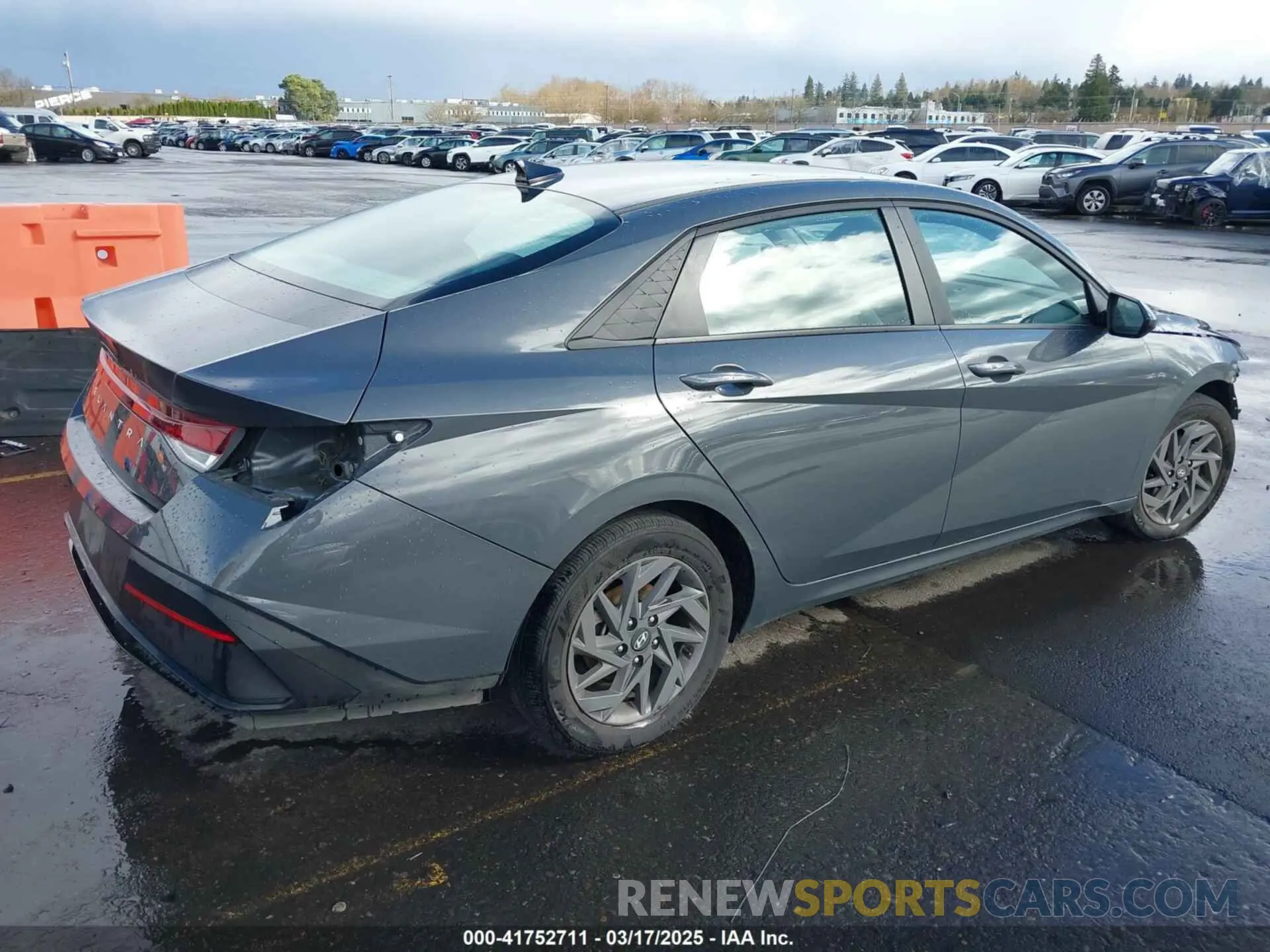 4 fotografías del automóvil dañado KMHLM4DG8RU654892 HYUNDAI ELANTRA 2024