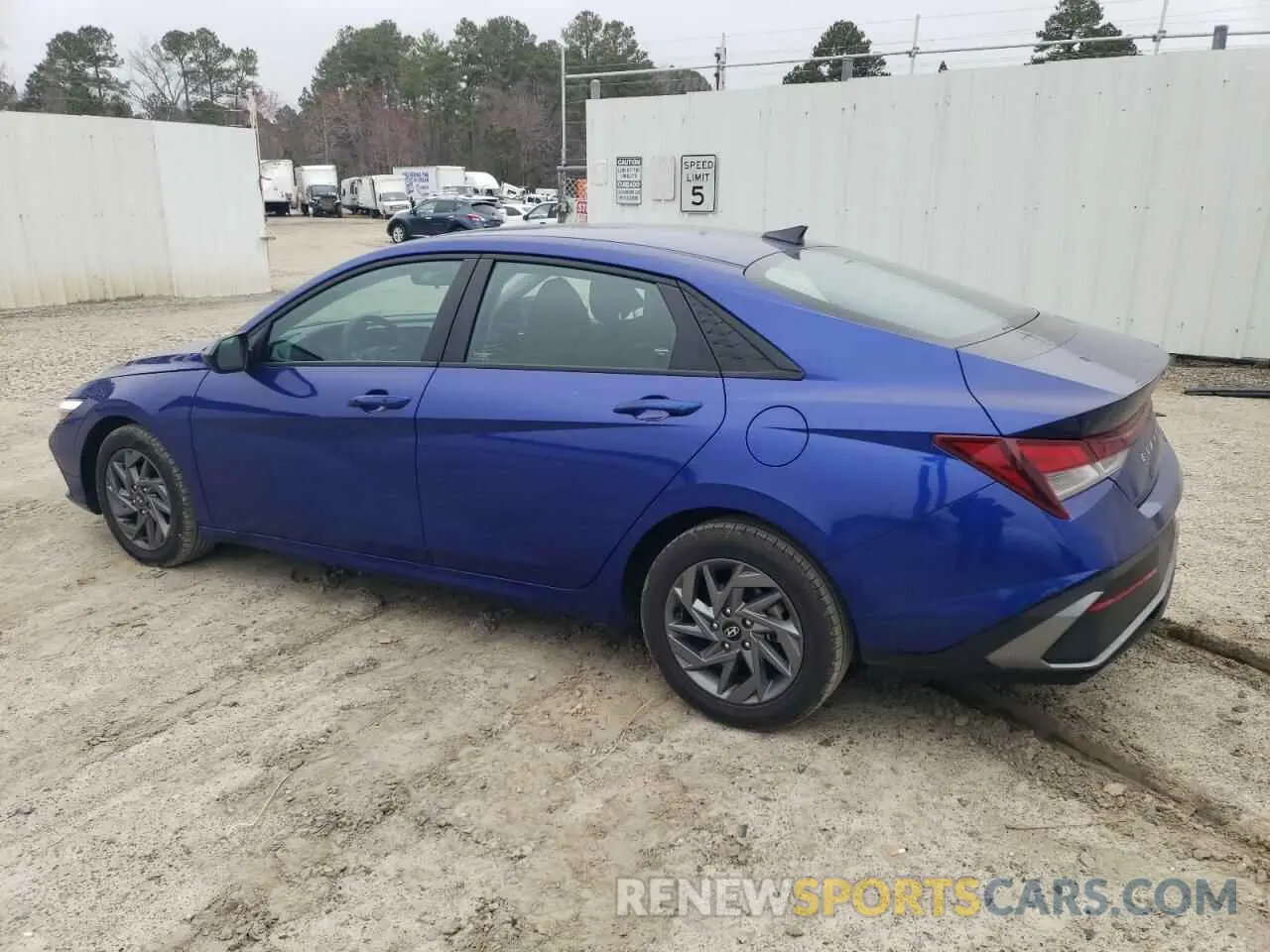 2 fotografías del automóvil dañado KMHLM4DG8RU656805 HYUNDAI ELANTRA 2024