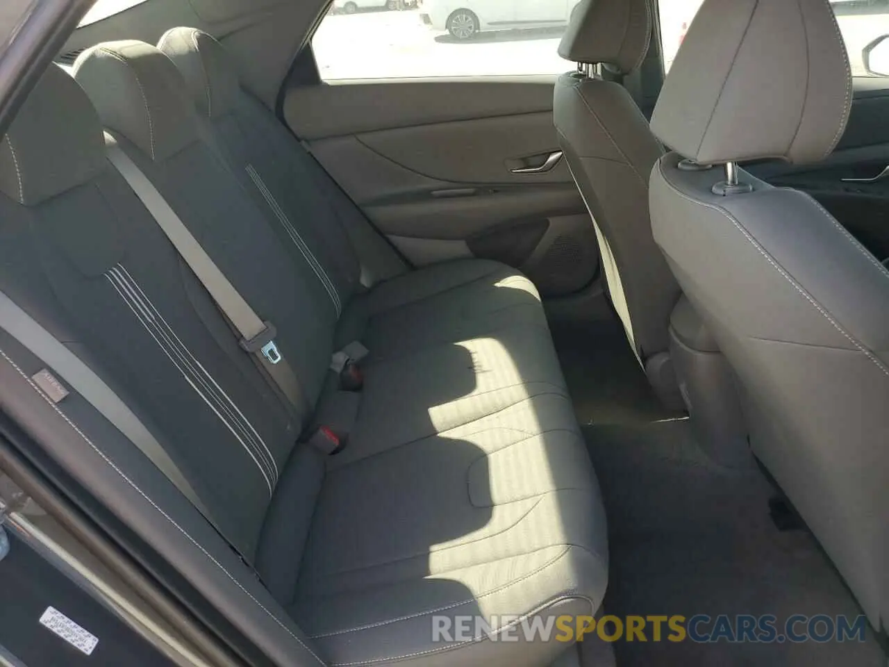 10 fotografías del automóvil dañado KMHLM4DG8RU657548 HYUNDAI ELANTRA 2024