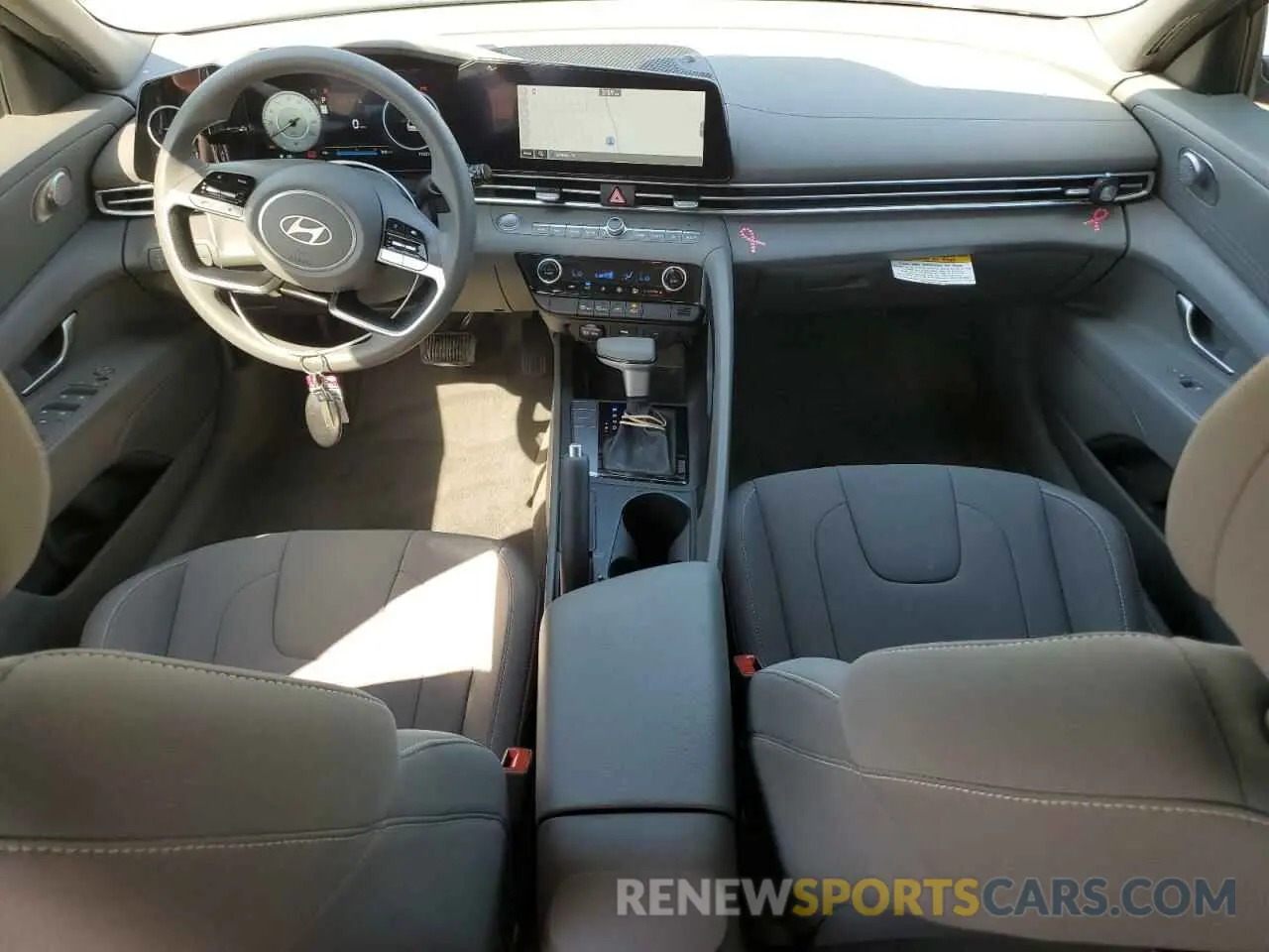 8 fotografías del automóvil dañado KMHLM4DG8RU657548 HYUNDAI ELANTRA 2024