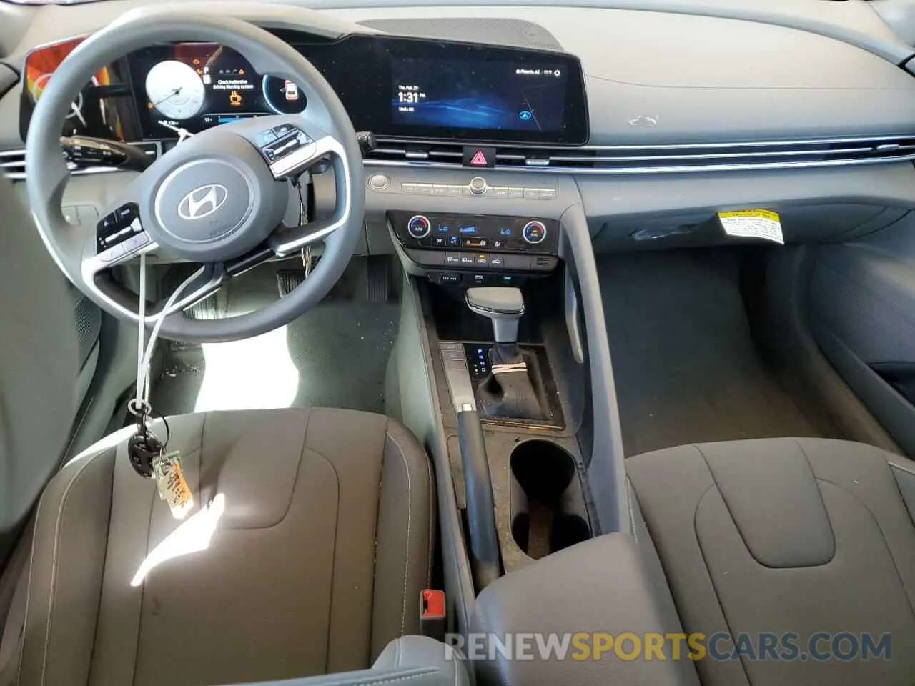 8 fotografías del automóvil dañado KMHLM4DG8RU672003 HYUNDAI ELANTRA 2024