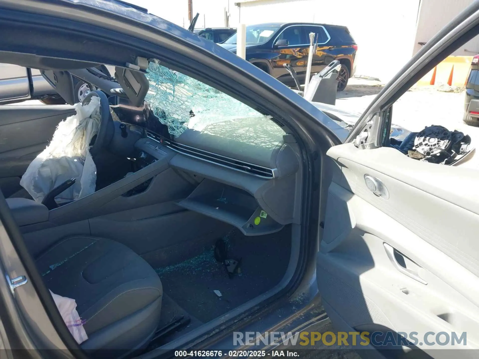 5 fotografías del automóvil dañado KMHLM4DG8RU679405 HYUNDAI ELANTRA 2024