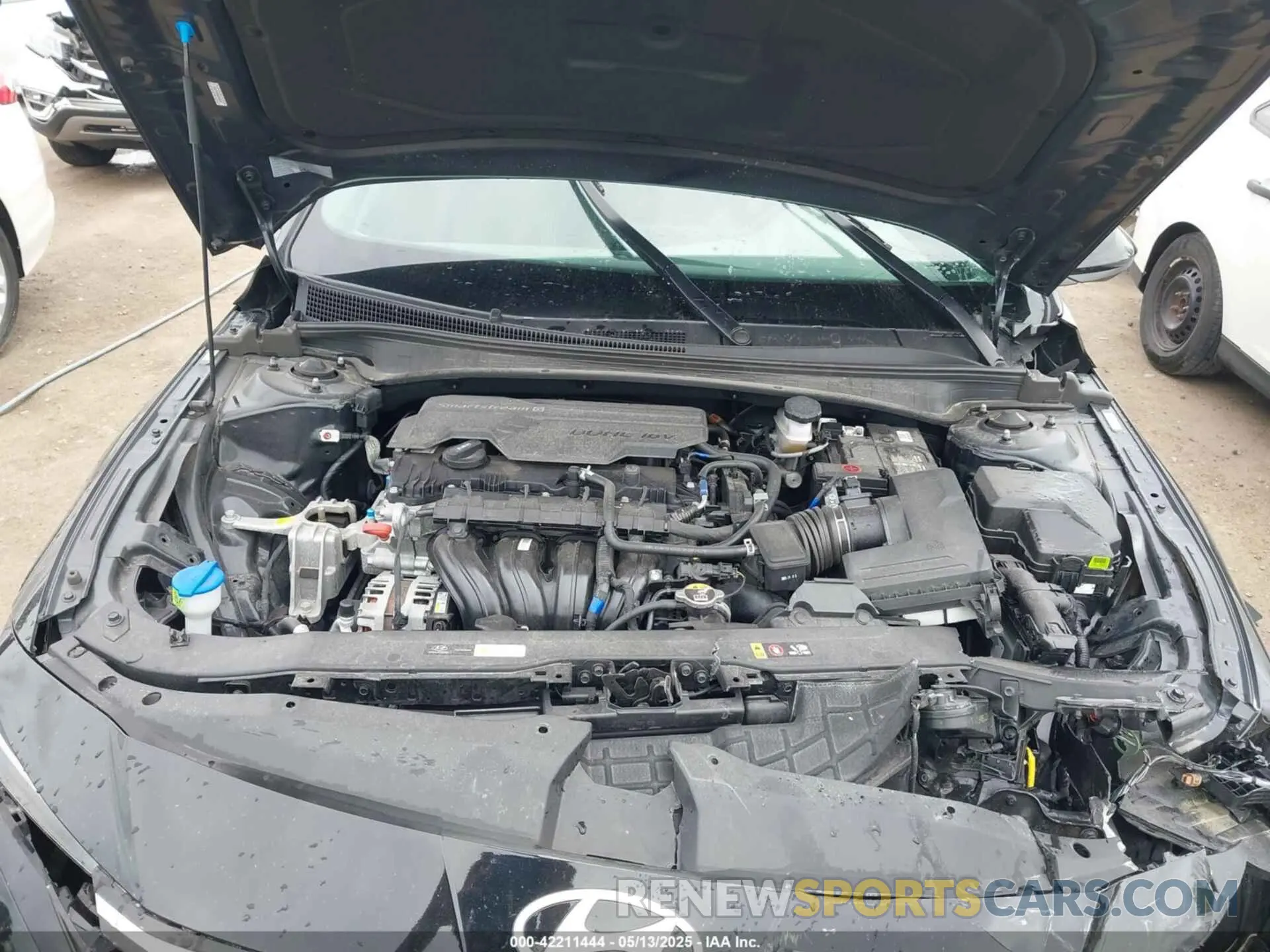 10 fotografías del automóvil dañado KMHLM4DG8RU690033 HYUNDAI ELANTRA 2024