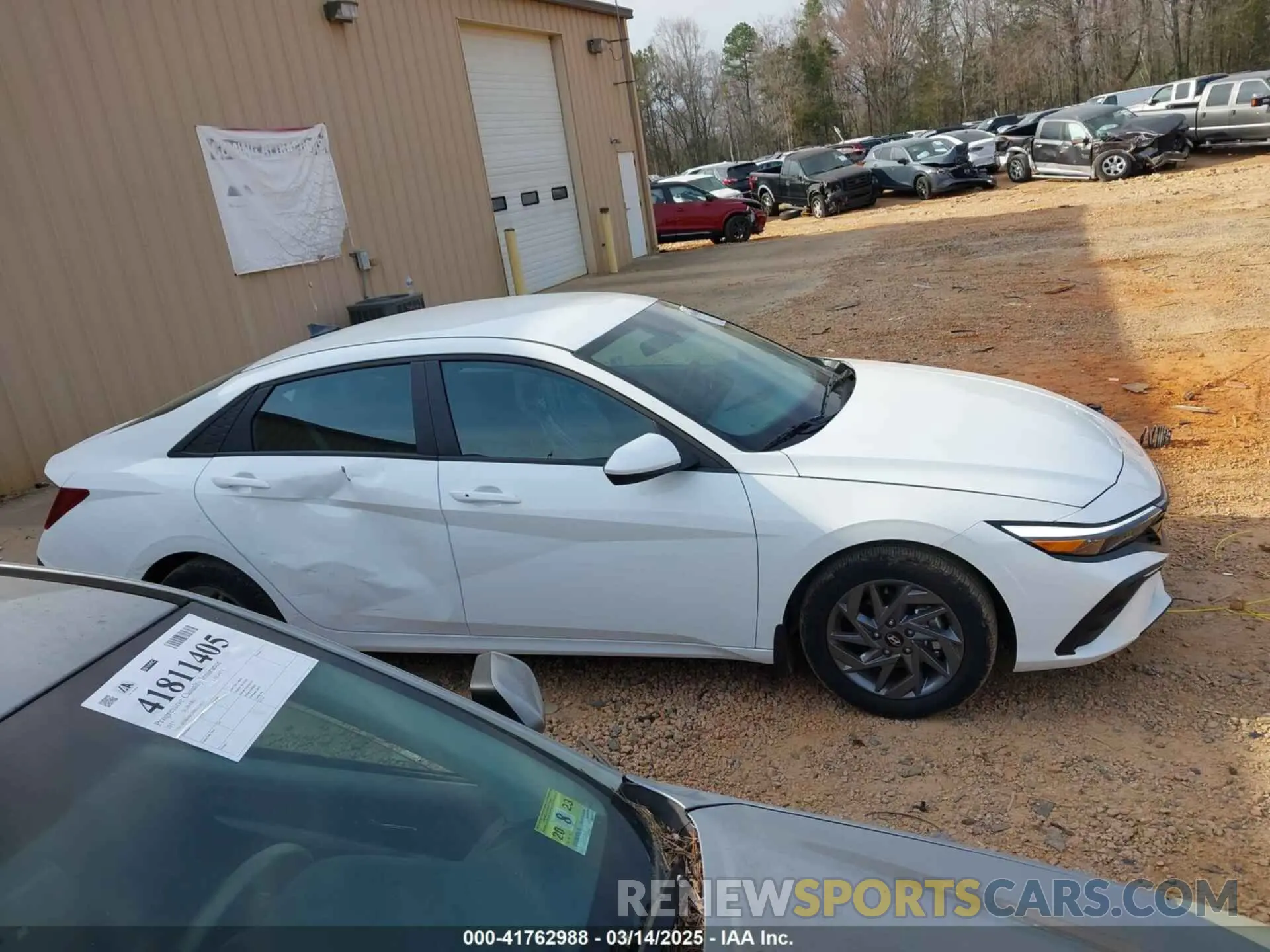 13 fotografías del automóvil dañado KMHLM4DG8RU734970 HYUNDAI ELANTRA 2024