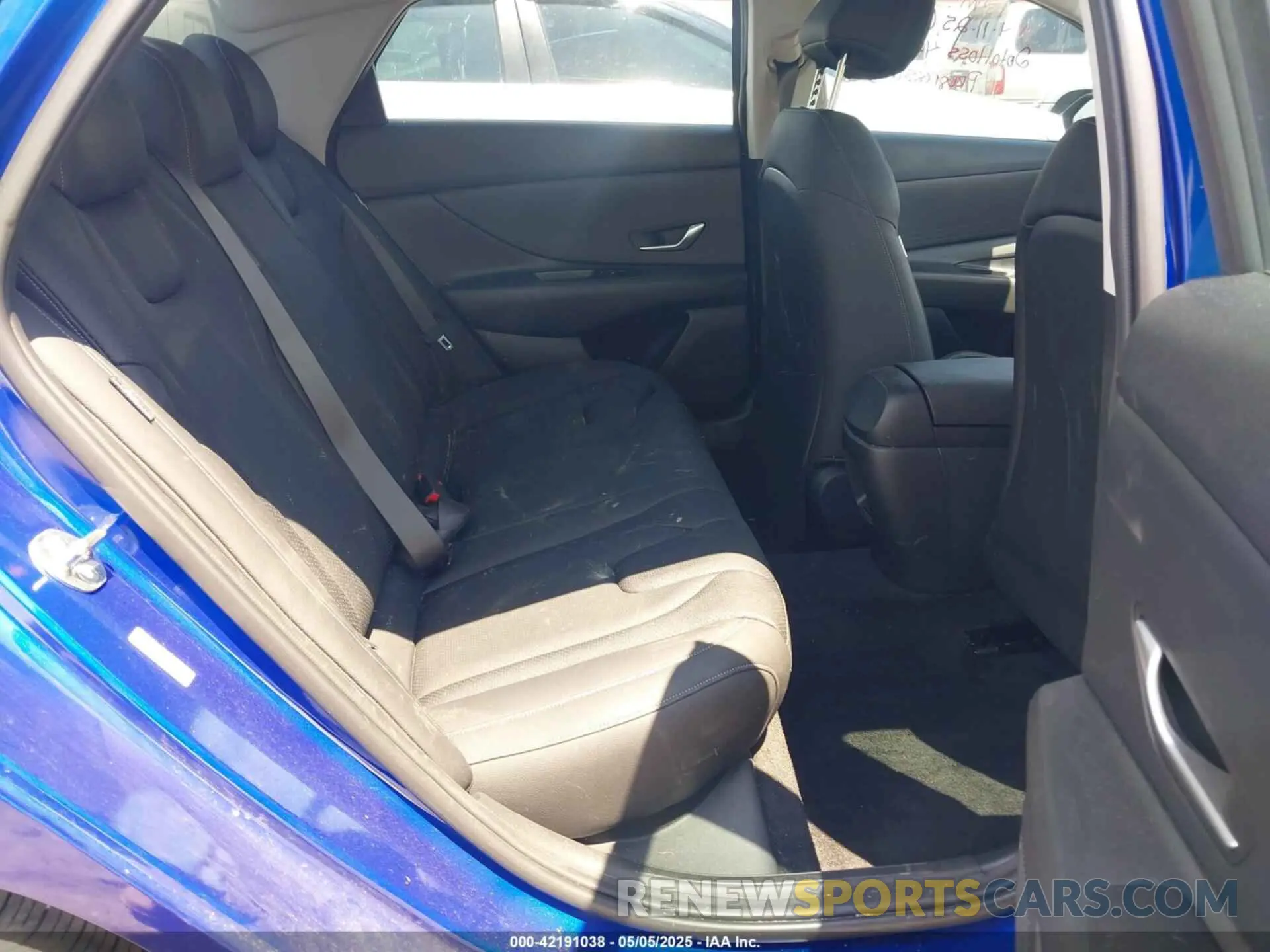 8 fotografías del automóvil dañado KMHLM4DG8RU770920 HYUNDAI ELANTRA 2024