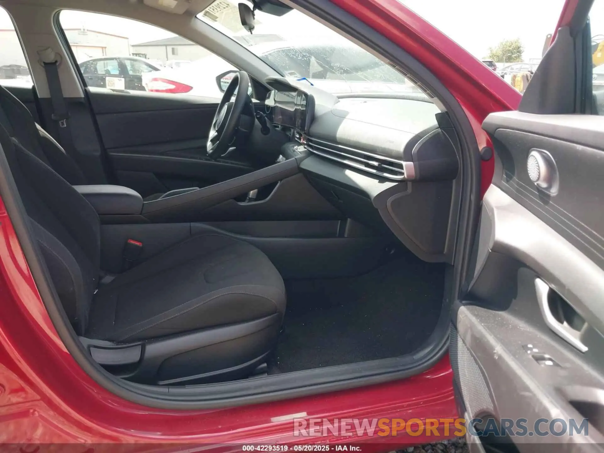 5 fotografías del automóvil dañado KMHLM4DG8RU785742 HYUNDAI ELANTRA 2024