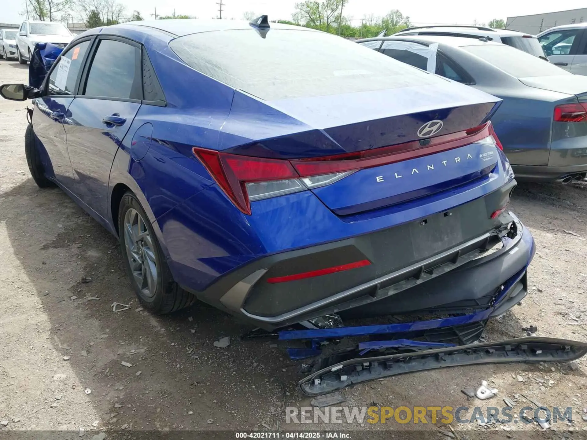 3 fotografías del automóvil dañado KMHLM4DG8RU817413 HYUNDAI ELANTRA 2024