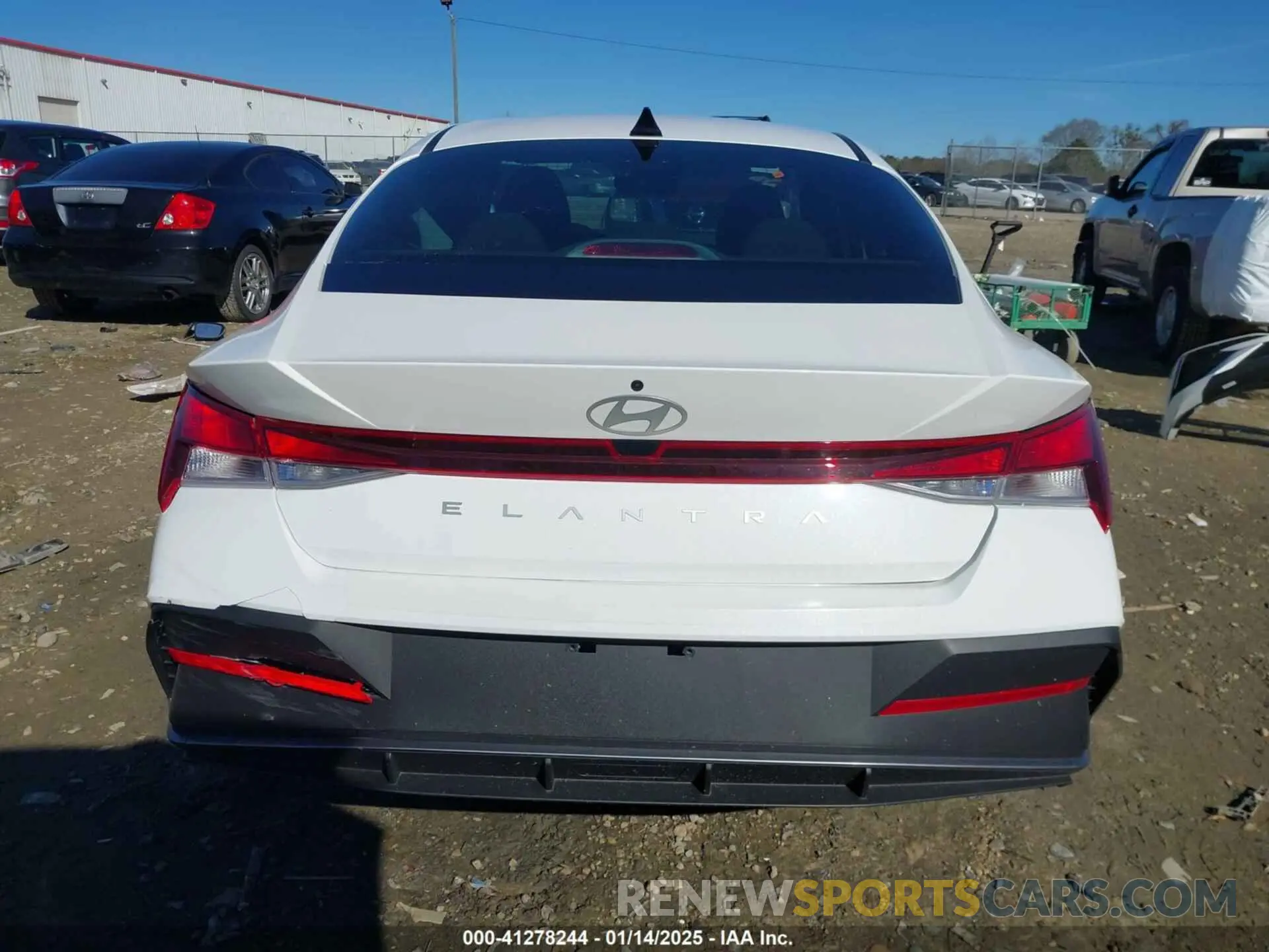 17 fotografías del automóvil dañado KMHLM4DG9RU700181 HYUNDAI ELANTRA 2024