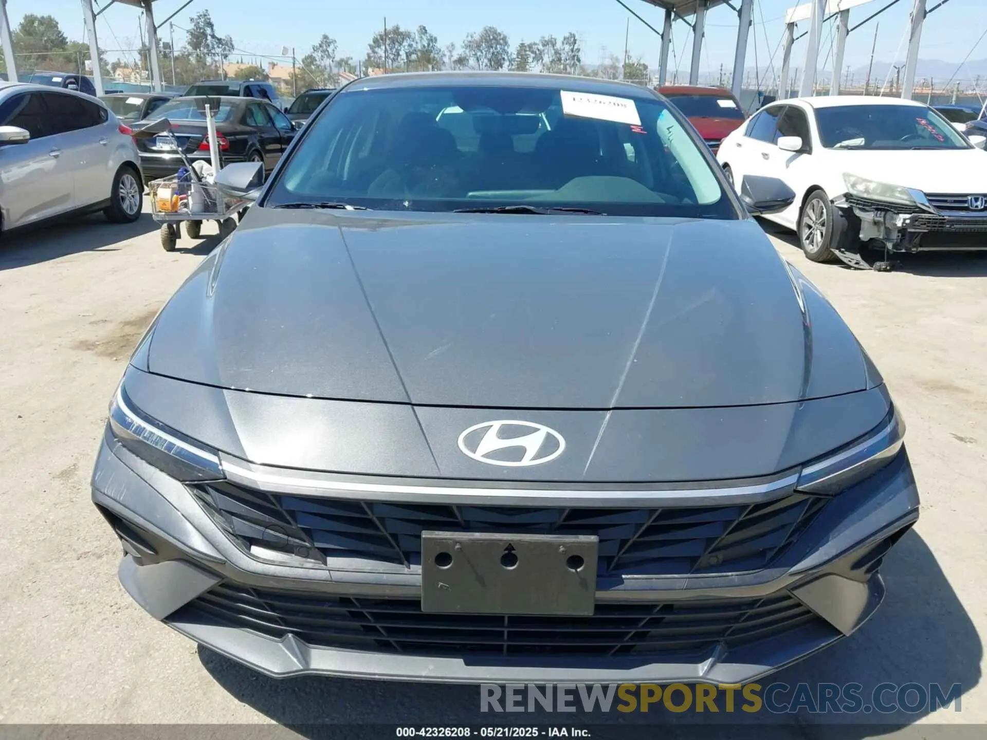 12 fotografías del automóvil dañado KMHLM4DG9RU730944 HYUNDAI ELANTRA 2024