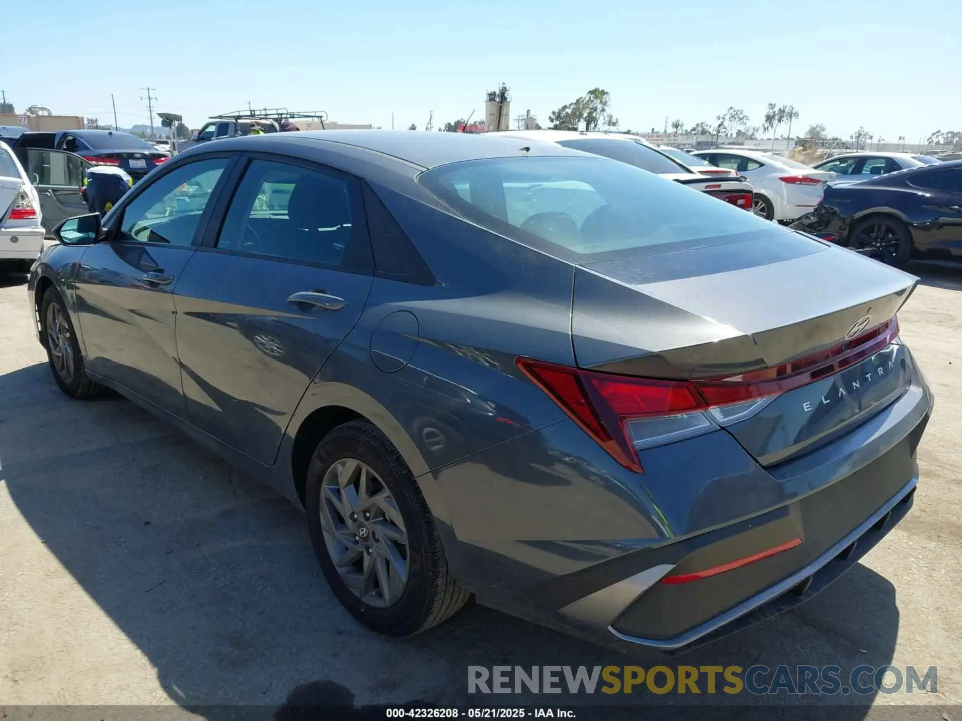3 fotografías del automóvil dañado KMHLM4DG9RU730944 HYUNDAI ELANTRA 2024