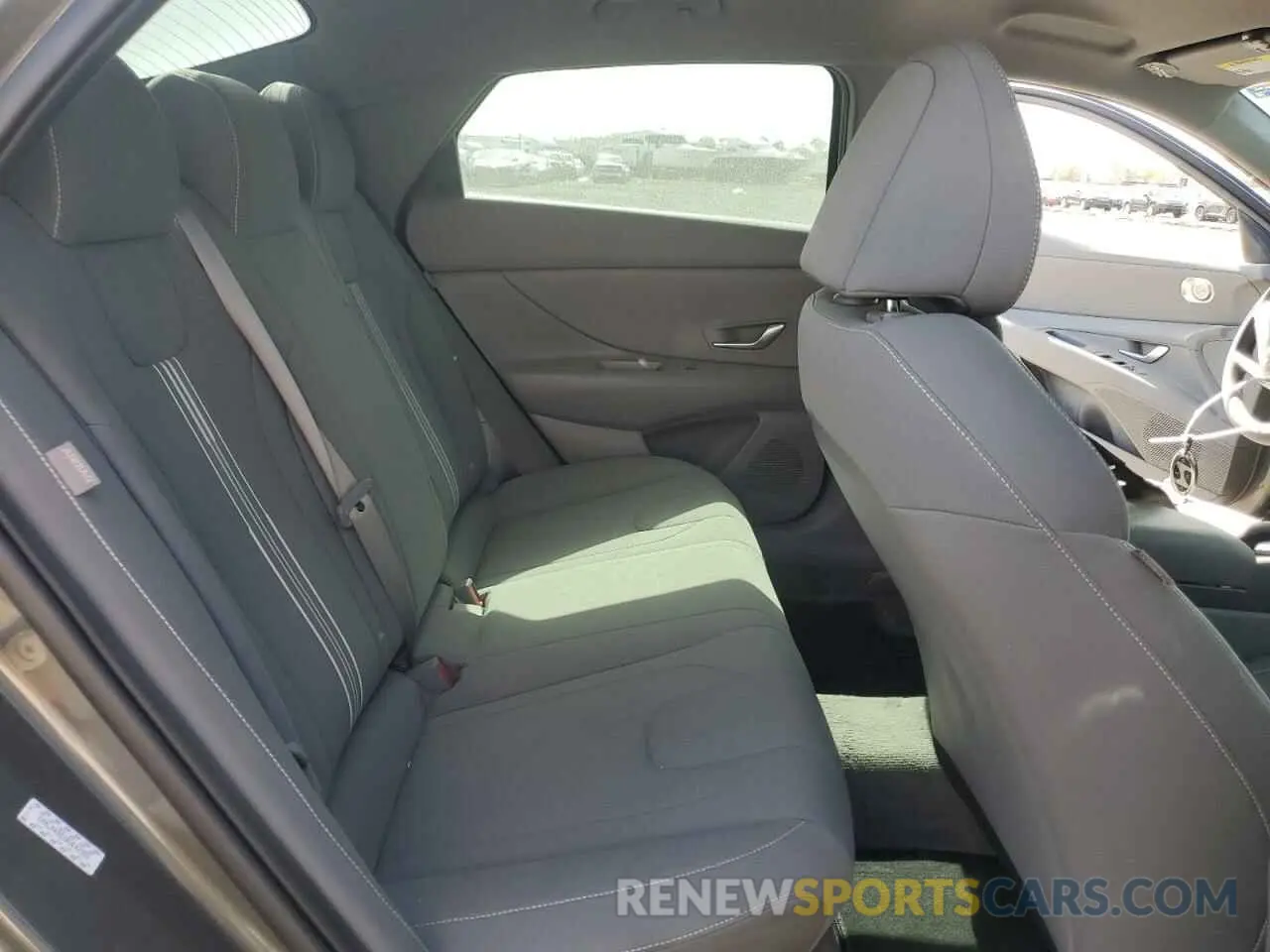 10 fotografías del automóvil dañado KMHLM4DGXRU642355 HYUNDAI ELANTRA 2024