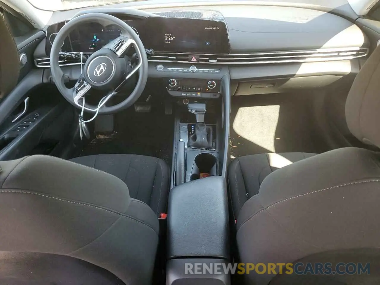 8 fotografías del automóvil dañado KMHLM4DGXRU644395 HYUNDAI ELANTRA 2024