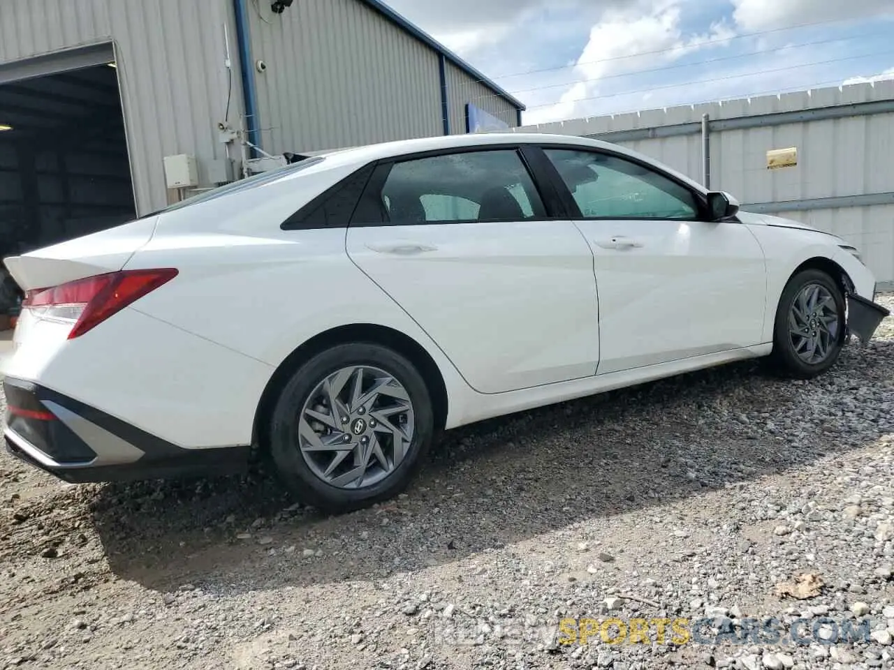 3 fotografías del automóvil dañado KMHLM4DGXRU694455 HYUNDAI ELANTRA 2024