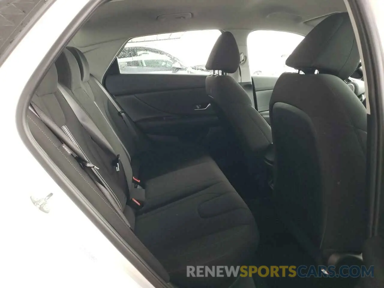 10 fotografías del automóvil dañado KMHLM4DGXRU696092 HYUNDAI ELANTRA 2024