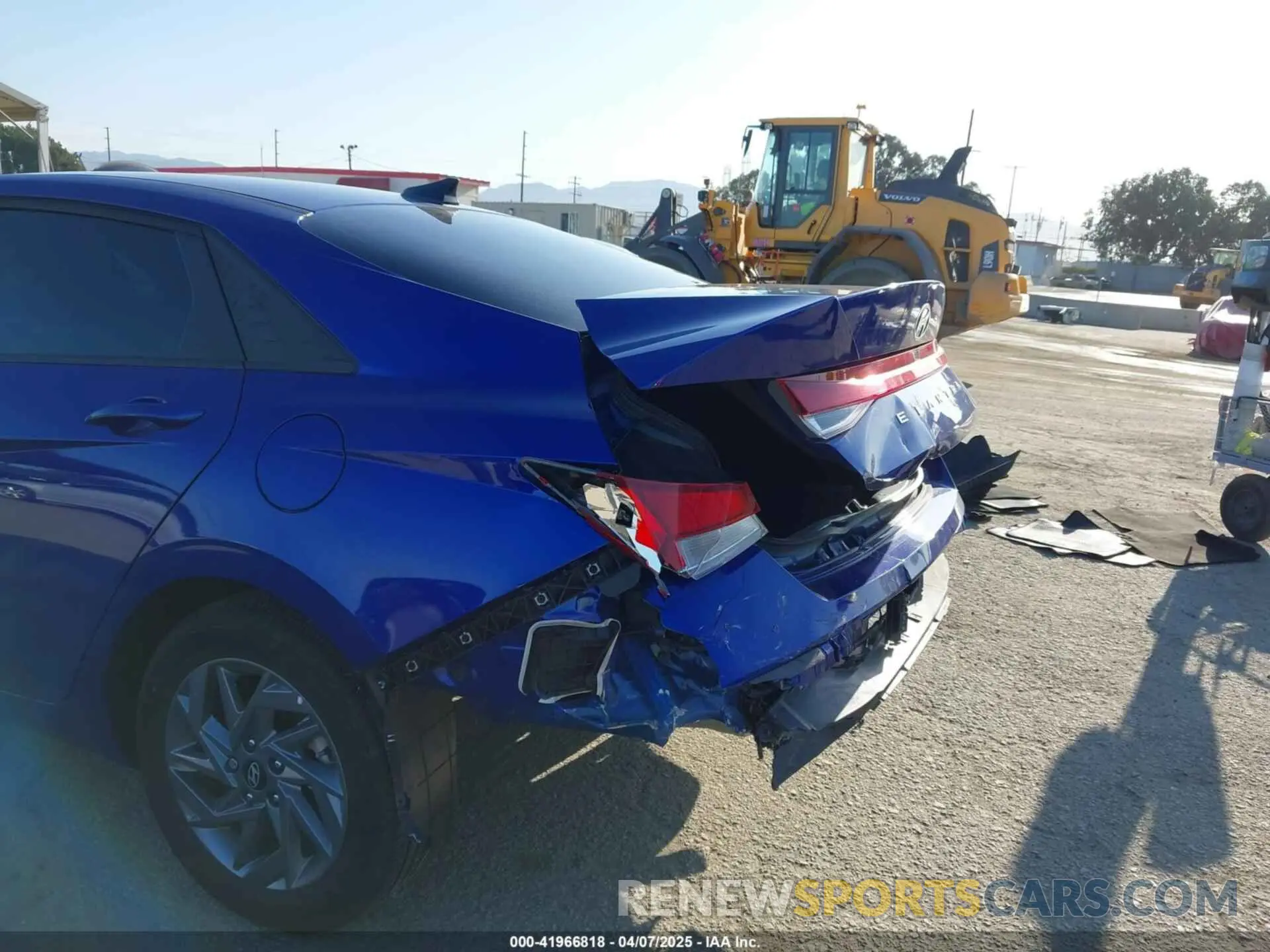 6 fotografías del automóvil dañado KMHLM4DGXRU708435 HYUNDAI ELANTRA 2024