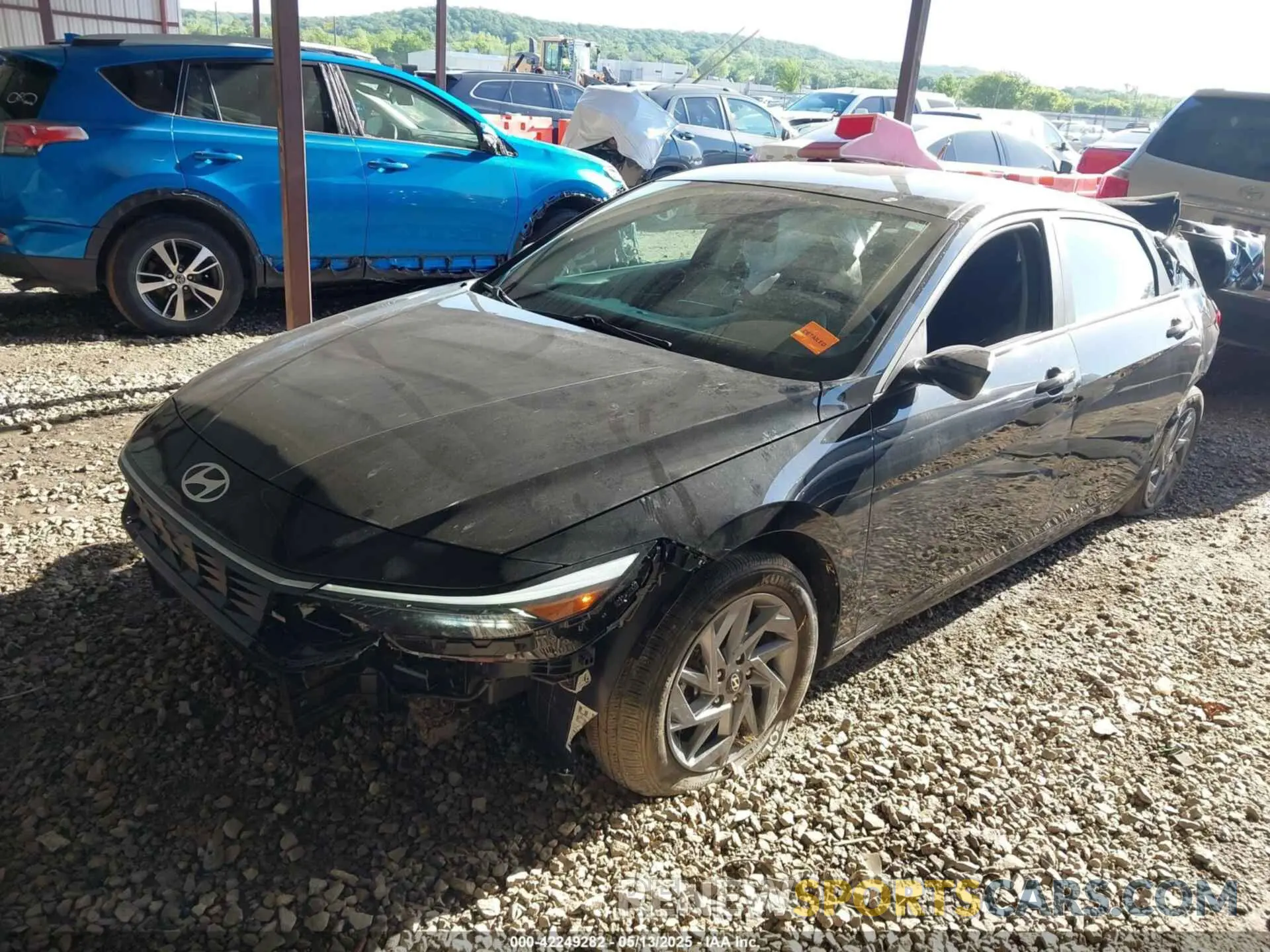2 fotografías del automóvil dañado KMHLM4DGXRU801424 HYUNDAI ELANTRA 2024