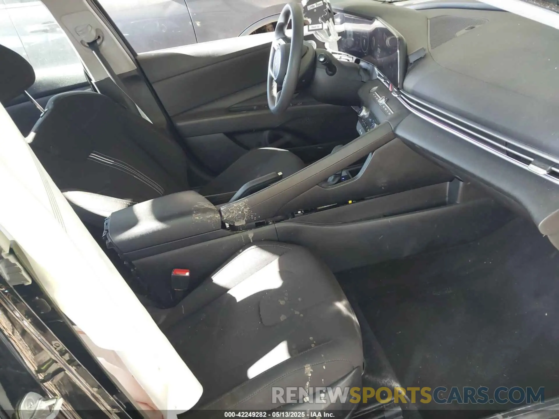 5 fotografías del automóvil dañado KMHLM4DGXRU801424 HYUNDAI ELANTRA 2024