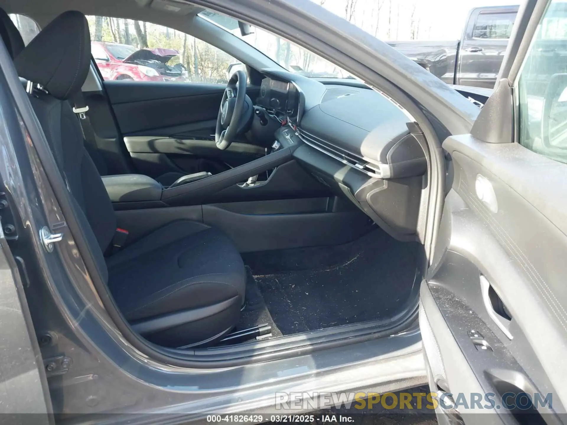 5 fotografías del automóvil dañado KMHLM4DGXRU832768 HYUNDAI ELANTRA 2024