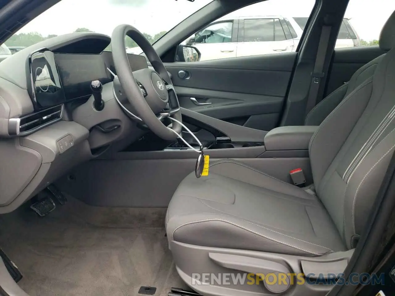 7 fotografías del automóvil dañado KMHLM4DJ1RU101710 HYUNDAI ELANTRA 2024