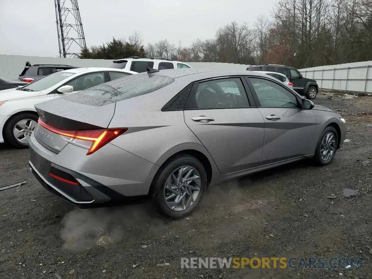 3 fotografías del automóvil dañado KMHLM4DJ2RU118192 HYUNDAI ELANTRA 2024