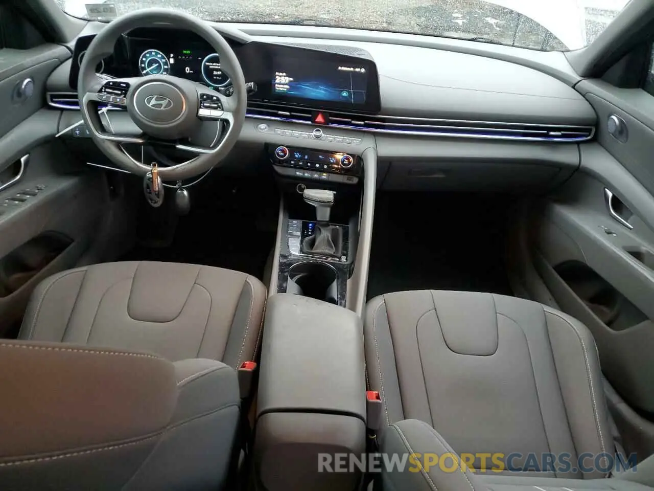 8 fotografías del automóvil dañado KMHLM4DJ2RU118192 HYUNDAI ELANTRA 2024