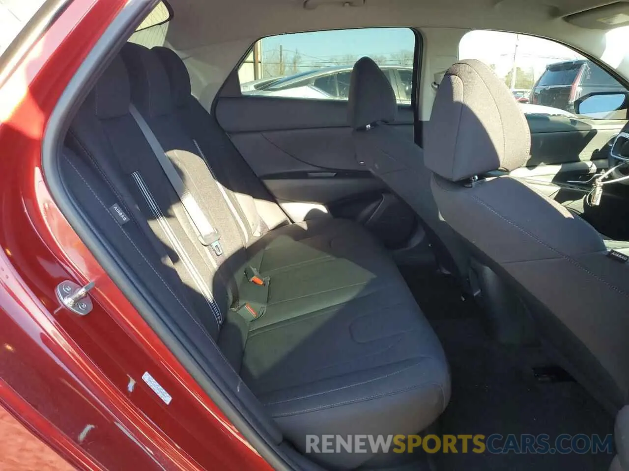 10 fotografías del automóvil dañado KMHLM4DJ3RU095005 HYUNDAI ELANTRA 2024