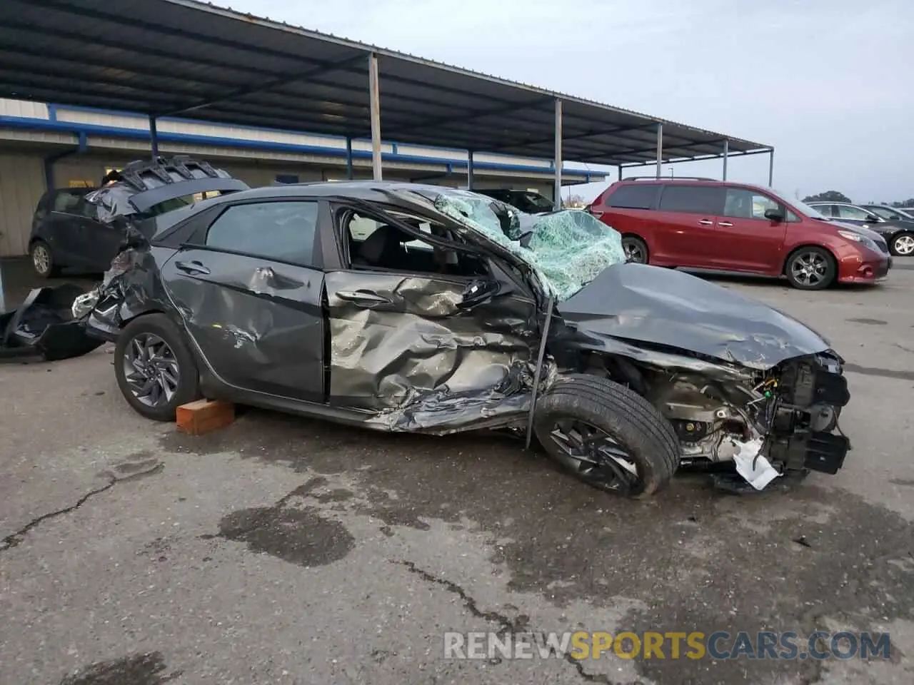 4 fotografías del automóvil dañado KMHLM4DJ3RU097000 HYUNDAI ELANTRA 2024