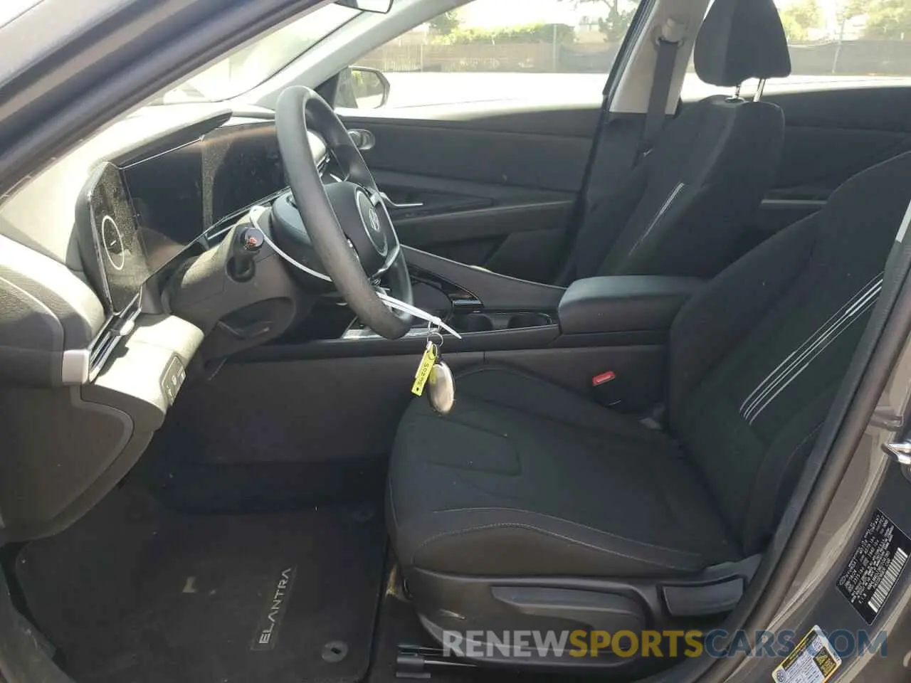 7 fotografías del automóvil dañado KMHLM4DJ3RU104785 HYUNDAI ELANTRA 2024