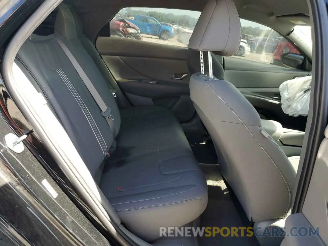 11 fotografías del automóvil dañado KMHLM4DJ4RU093232 HYUNDAI ELANTRA 2024