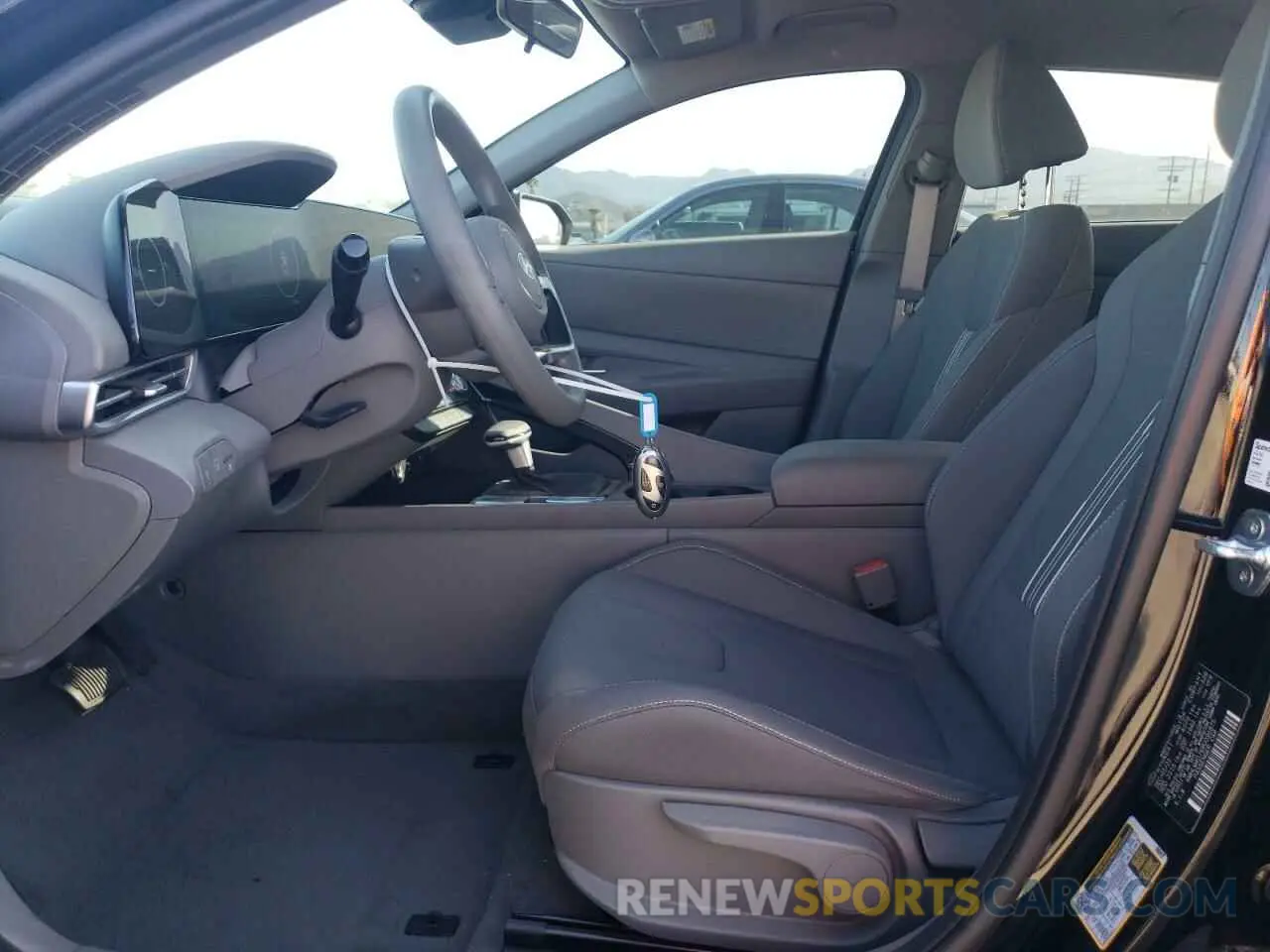 7 fotografías del automóvil dañado KMHLM4DJ6RU096875 HYUNDAI ELANTRA 2024