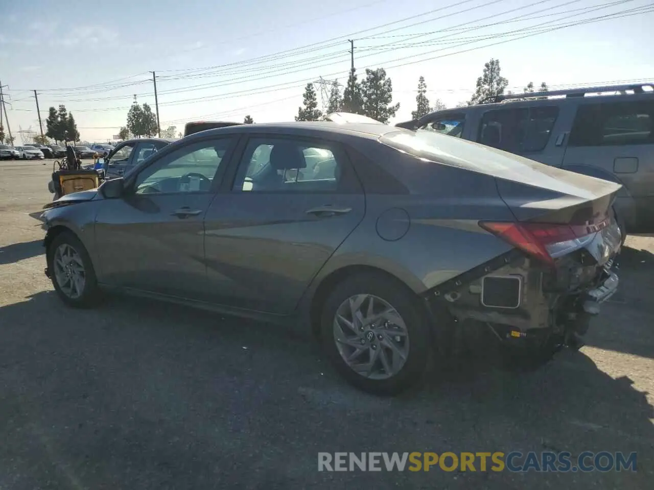 2 fotografías del automóvil dañado KMHLM4DJ6RU109270 HYUNDAI ELANTRA 2024