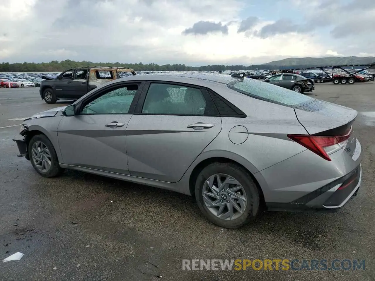 2 fotografías del automóvil dañado KMHLM4DJ8RU113806 HYUNDAI ELANTRA 2024