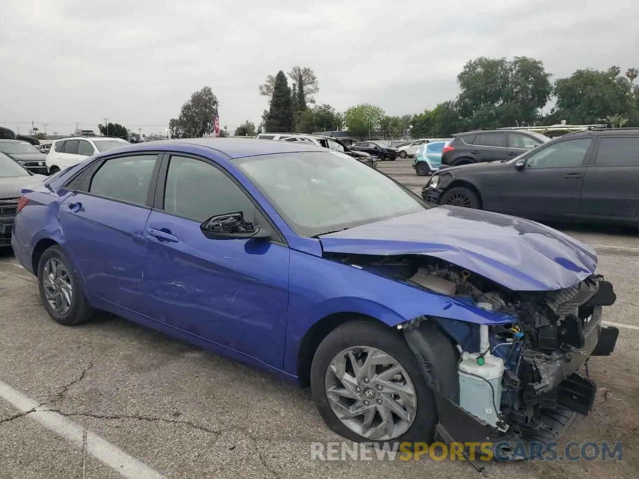 4 fotografías del automóvil dañado KMHLM4DJXRU103567 HYUNDAI ELANTRA 2024