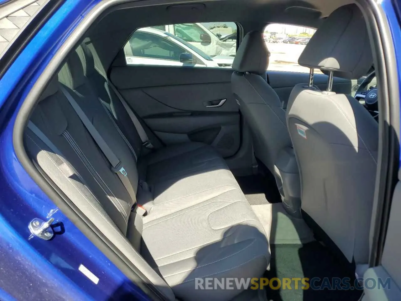 10 fotografías del automóvil dañado KMHLM4DJXRU103794 HYUNDAI ELANTRA 2024