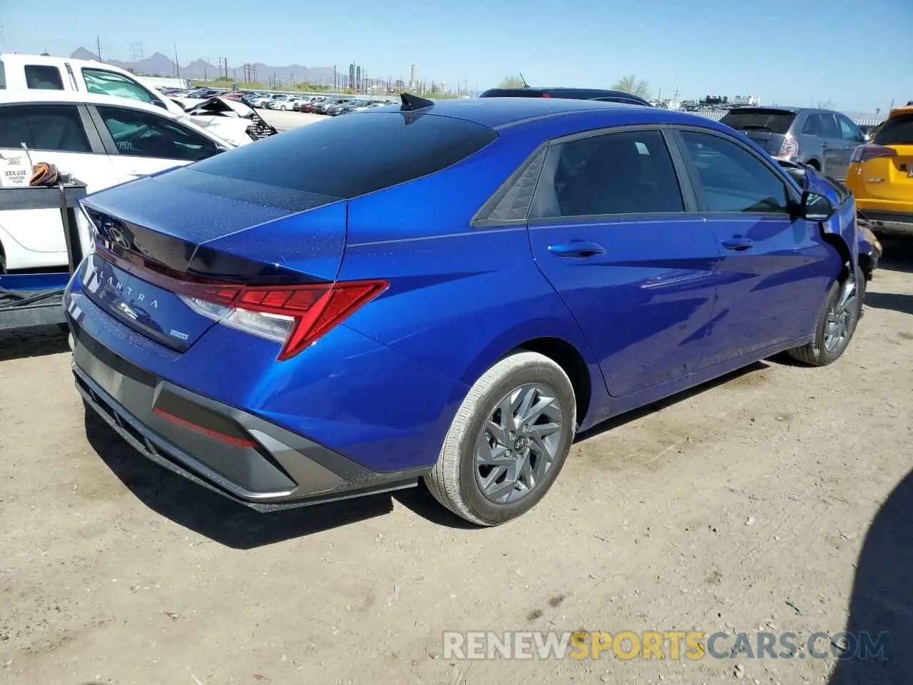 3 fotografías del automóvil dañado KMHLM4DJXRU103794 HYUNDAI ELANTRA 2024