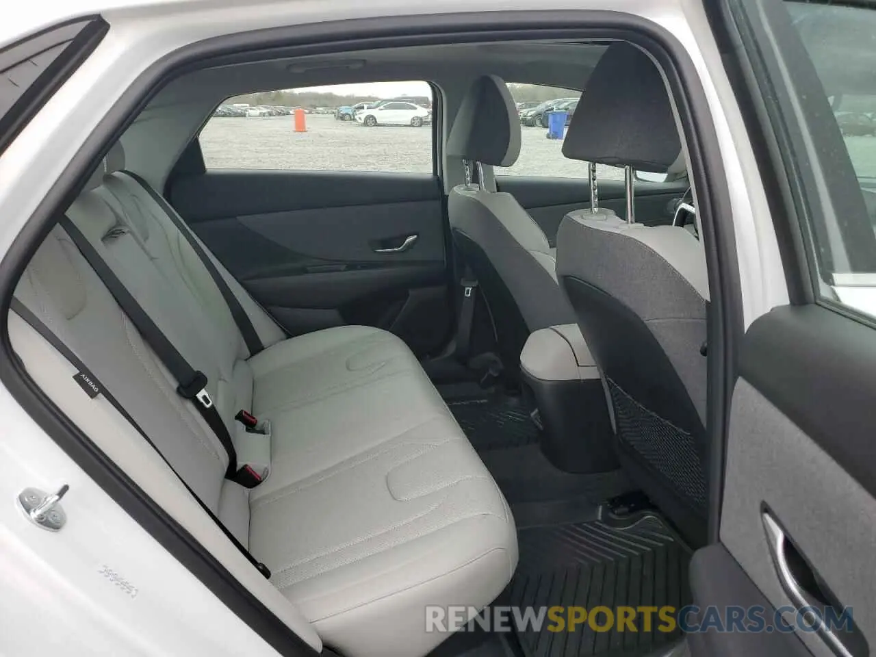 10 fotografías del automóvil dañado KMHLN4DJ4RU114416 HYUNDAI ELANTRA 2024