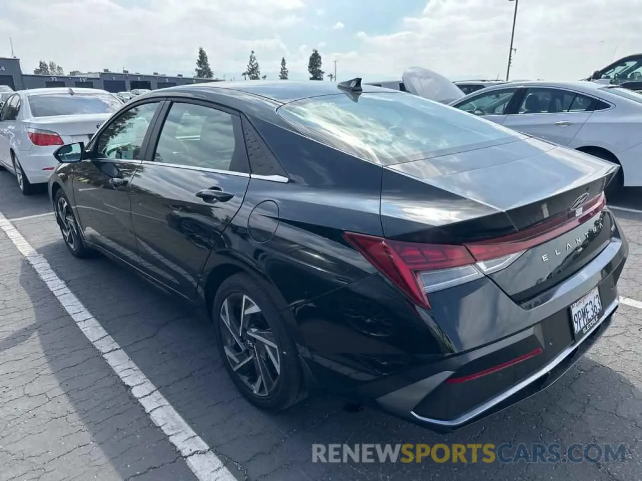 14 fotografías del automóvil dañado KMHLN4DJ9RU112807 HYUNDAI ELANTRA 2024