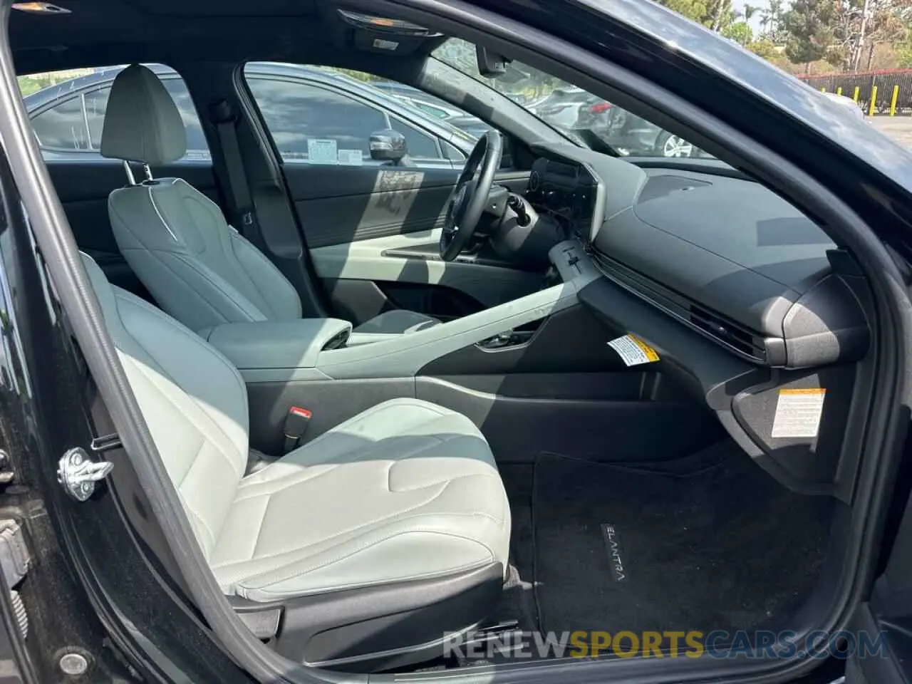 24 fotografías del automóvil dañado KMHLN4DJ9RU112807 HYUNDAI ELANTRA 2024