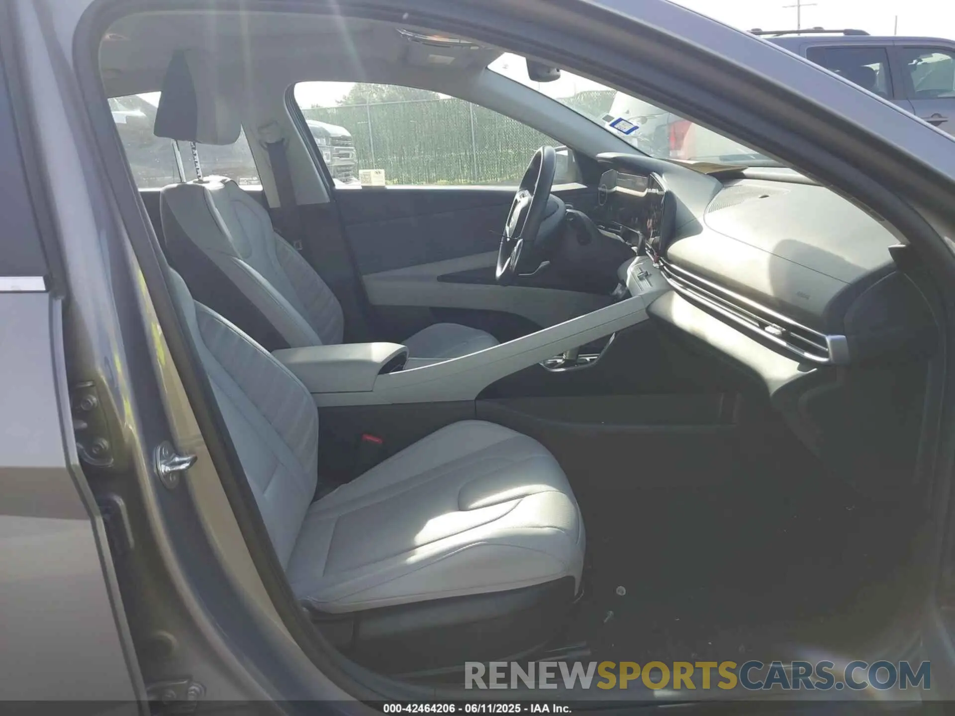 5 fotografías del automóvil dañado KMHLP4DG2RU828401 HYUNDAI ELANTRA 2024