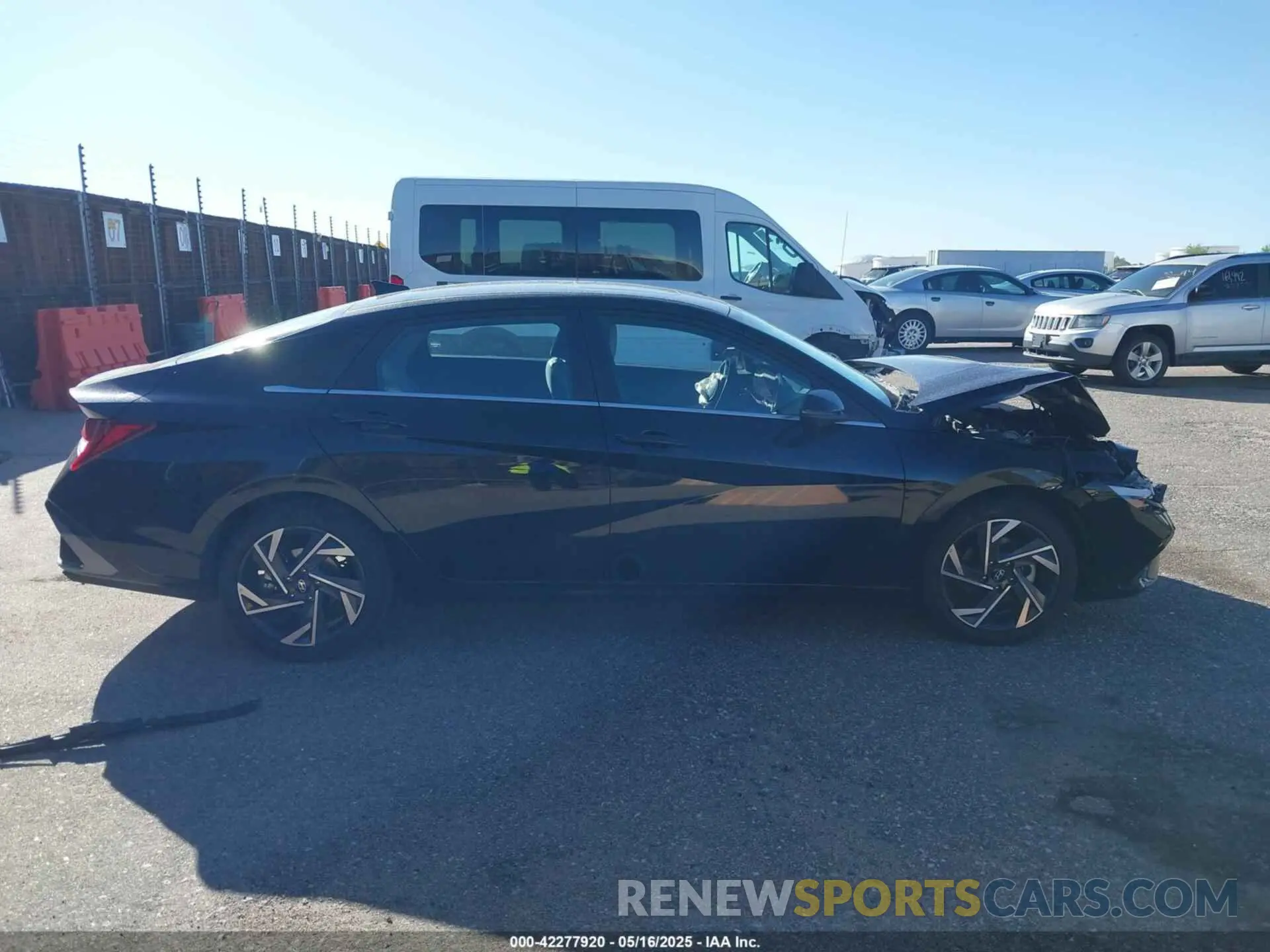 14 fotografías del automóvil dañado KMHLP4DG3RU768600 HYUNDAI ELANTRA 2024