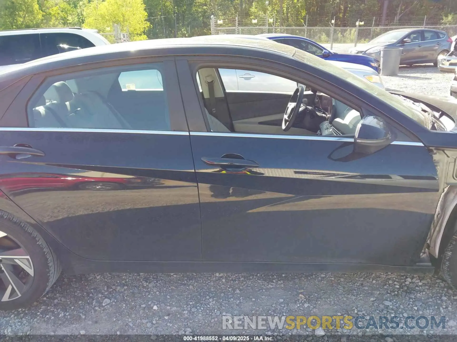14 fotografías del automóvil dañado KMHLP4DG3RU838399 HYUNDAI ELANTRA 2024