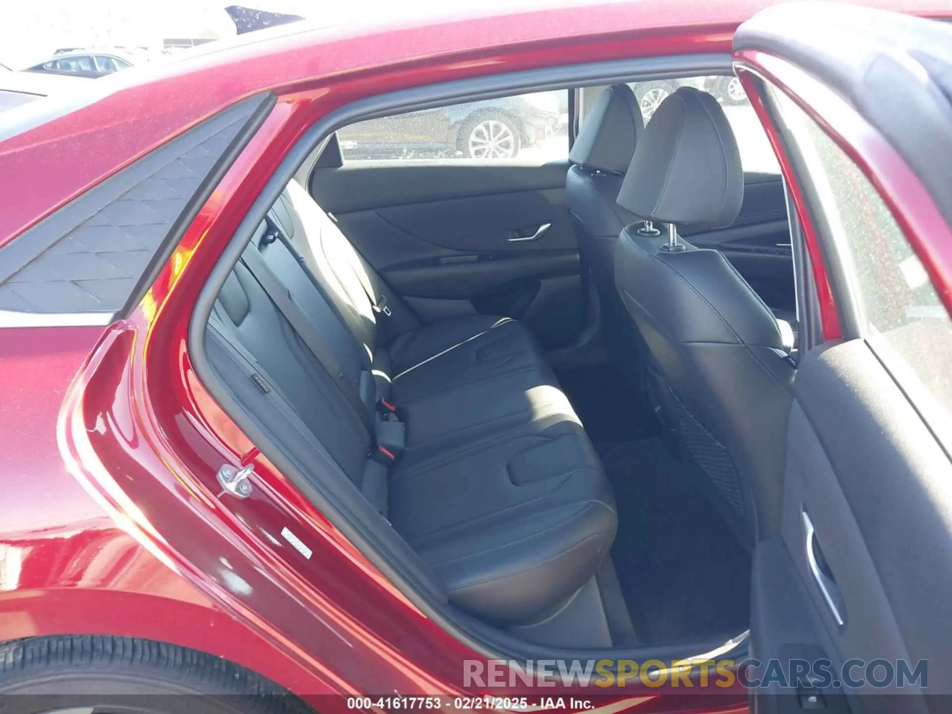 8 fotografías del automóvil dañado KMHLP4DG5RU733699 HYUNDAI ELANTRA 2024