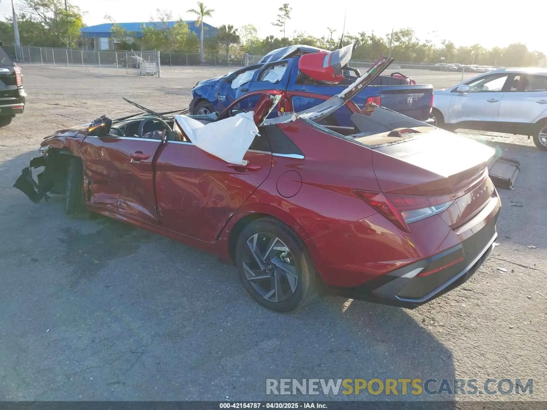 3 fotografías del automóvil dañado KMHLP4DG5RU764628 HYUNDAI ELANTRA 2024