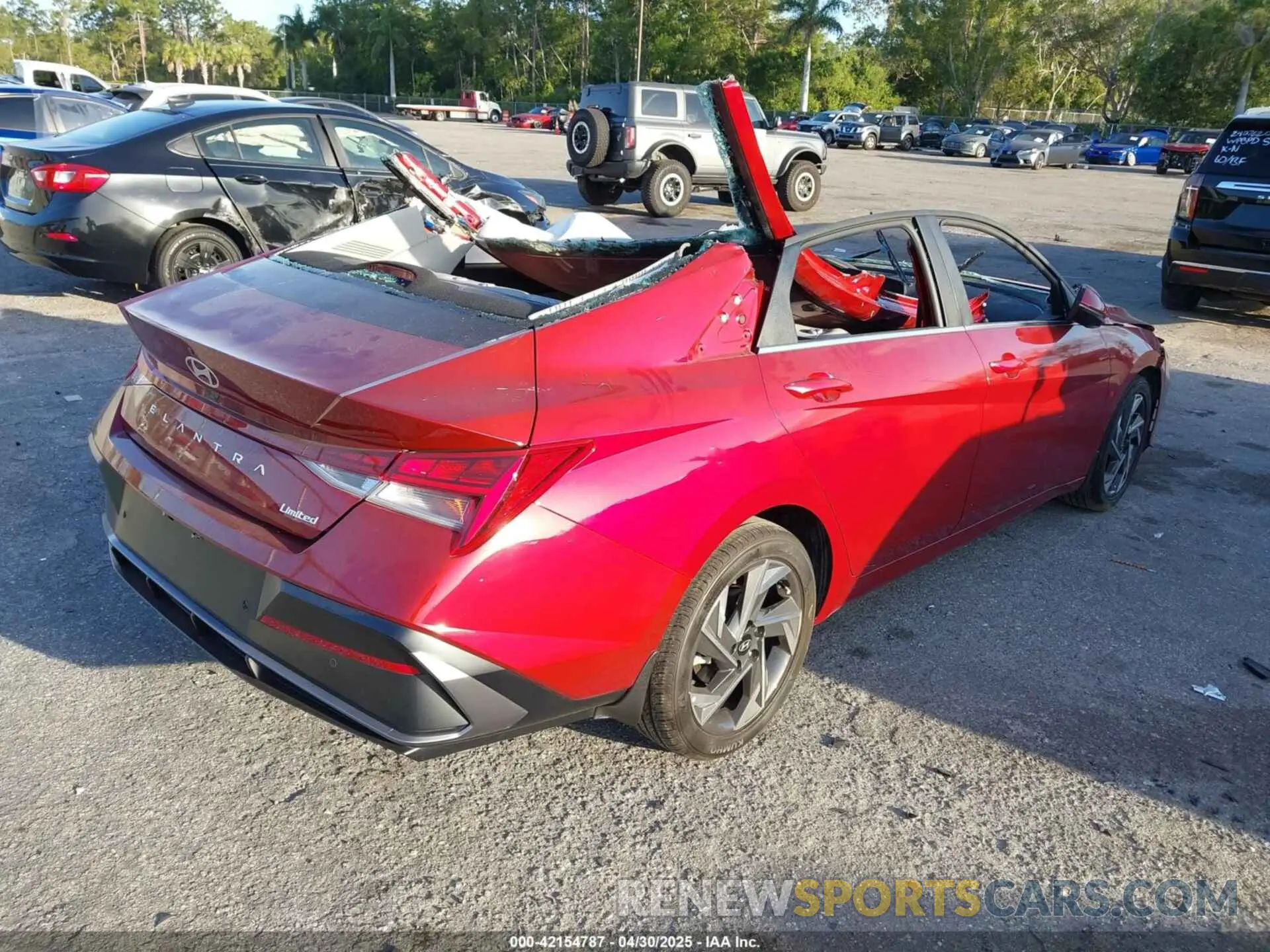 4 fotografías del automóvil dañado KMHLP4DG5RU764628 HYUNDAI ELANTRA 2024