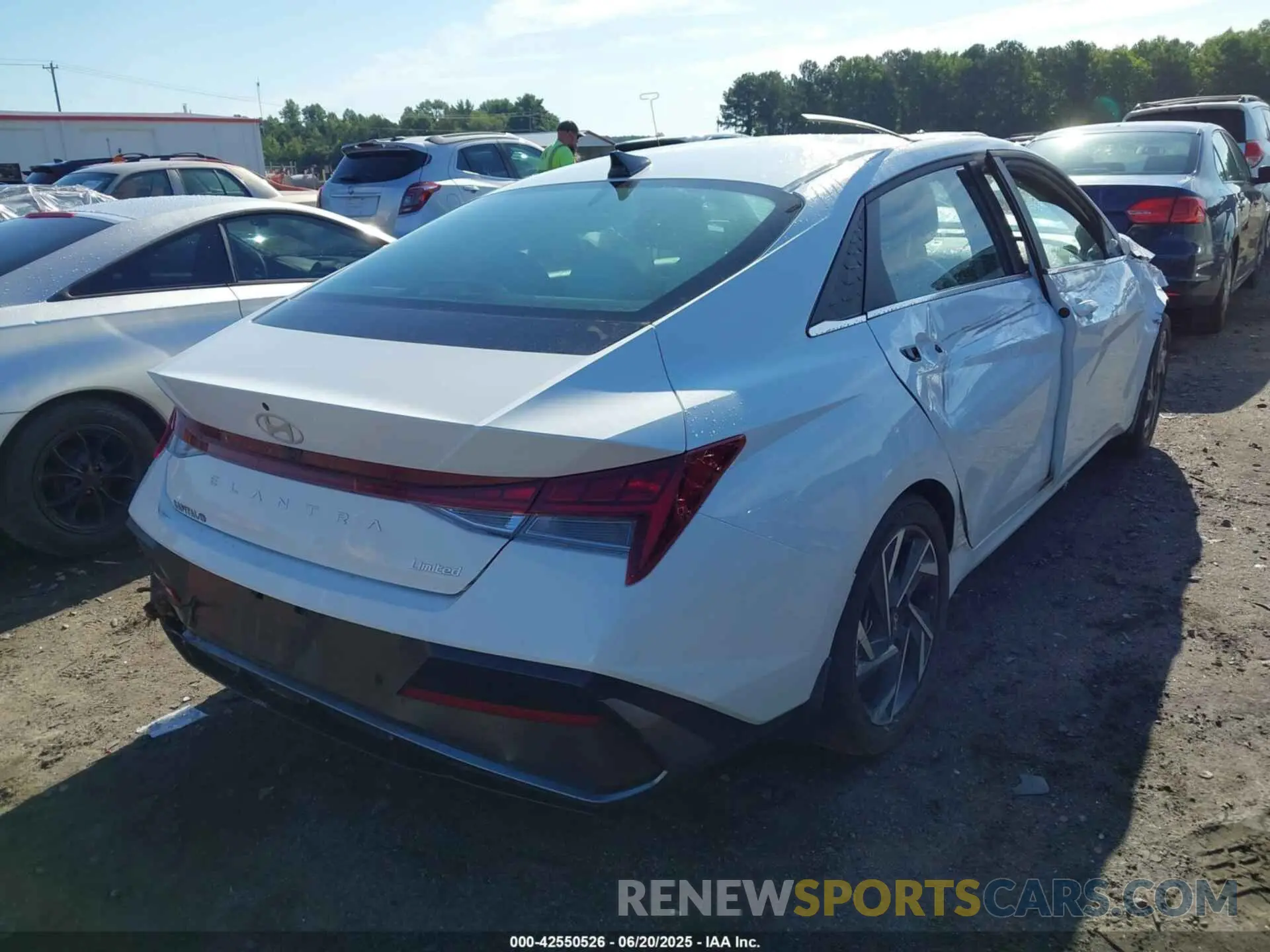 4 fotografías del automóvil dañado KMHLP4DG6RU778893 HYUNDAI ELANTRA 2024